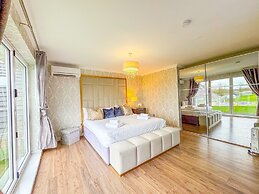 The Firs Luxury Home