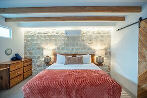 Blue Serenity Hotel