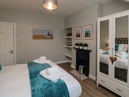 25 Victoria Park Avenue