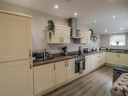 25 Victoria Park Avenue