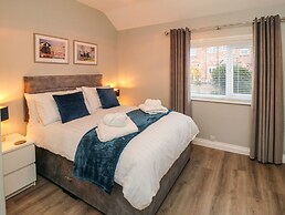 25 Victoria Park Avenue