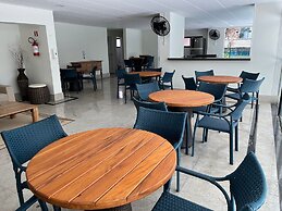 34 Riviera: M4 Giardino 44A, frente Praia, 4Dorms, 3Banh, 2Gar, Varand