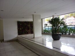 34 Riviera: M4 Giardino 44A, frente Praia, 4Dorms, 3Banh, 2Gar, Varand