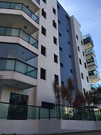 34 Riviera: M4 Giardino 44A, frente Praia, 4Dorms, 3Banh, 2Gar, Varand