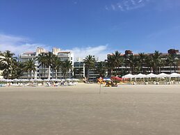 34 Riviera: M4 Giardino 44A, frente Praia, 4Dorms, 3Banh, 2Gar, Varand