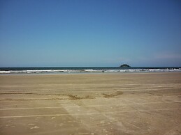 34 Riviera: M4 Giardino 44A, frente Praia, 4Dorms, 3Banh, 2Gar, Varand