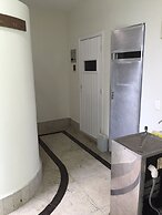 34 Riviera: M4 Giardino 44A, frente Praia, 4Dorms, 3Banh, 2Gar, Varand