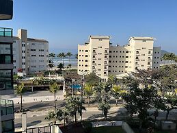 34 Riviera: M4 Giardino 44A, frente Praia, 4Dorms, 3Banh, 2Gar, Varand