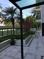 34 Riviera: M4 Giardino 44A, frente Praia, 4Dorms, 3Banh, 2Gar, Varand