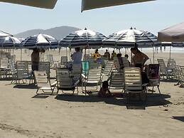 34 Riviera: M4 Giardino 44A, frente Praia, 4Dorms, 3Banh, 2Gar, Varand