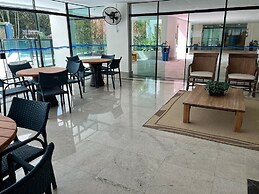 34 Riviera: M4 Giardino 44A, frente Praia, 4Dorms, 3Banh, 2Gar, Varand