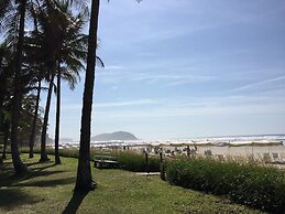 34 Riviera: M4 Giardino 44A, frente Praia, 4Dorms, 3Banh, 2Gar, Varand