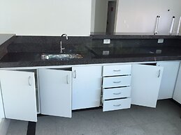 34 Riviera: M4 Giardino 44A, frente Praia, 4Dorms, 3Banh, 2Gar, Varand