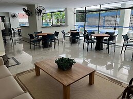 34 Riviera: M4 Giardino 44A, frente Praia, 4Dorms, 3Banh, 2Gar, Varand