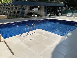 34 Riviera: M4 Giardino 44A, frente Praia, 4Dorms, 3Banh, 2Gar, Varand