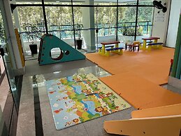 34 Riviera: M4 Giardino 44A, frente Praia, 4Dorms, 3Banh, 2Gar, Varand