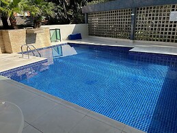 34 Riviera: M4 Giardino 44A, frente Praia, 4Dorms, 3Banh, 2Gar, Varand