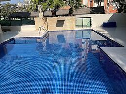 34 Riviera: M4 Giardino 44A, frente Praia, 4Dorms, 3Banh, 2Gar, Varand