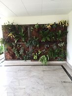 34 Riviera: M4 Giardino 44A, frente Praia, 4Dorms, 3Banh, 2Gar, Varand