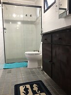 34 Riviera: M4 Giardino 44A, frente Praia, 4Dorms, 3Banh, 2Gar, Varand