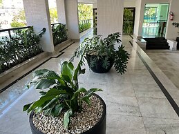 34 Riviera: M4 Giardino 44A, frente Praia, 4Dorms, 3Banh, 2Gar, Varand