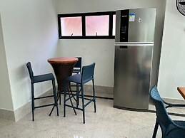 34 Riviera: M4 Giardino 44A, frente Praia, 4Dorms, 3Banh, 2Gar, Varand