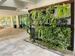 34 Riviera: M4 Giardino 44A, frente Praia, 4Dorms, 3Banh, 2Gar, Varand