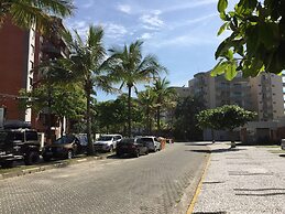 34 Riviera: M4 Giardino 44A, frente Praia, 4Dorms, 3Banh, 2Gar, Varand