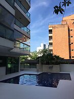34 Riviera: M4 Giardino 44A, frente Praia, 4Dorms, 3Banh, 2Gar, Varand