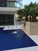 34 Riviera: M4 Giardino 44A, frente Praia, 4Dorms, 3Banh, 2Gar, Varand