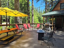 Yuba River Inn