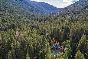 Yuba River Inn