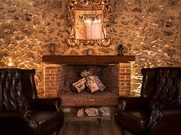 Villa Malaxa and Suites