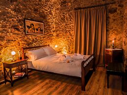 Villa Malaxa and Suites