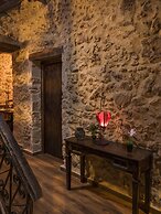 Villa Malaxa and Suites