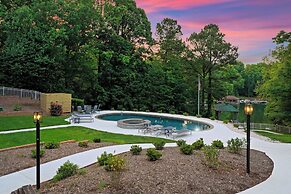 Shoreway Cove by Avantstay Waterfront, Pool, Dock