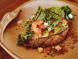 Kini Resort & Village