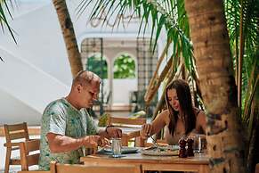 Stone Hotel Dhiffushi