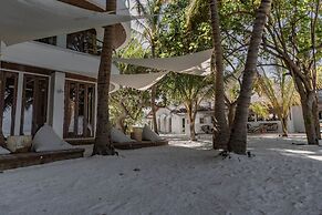 Stone Hotel Dhiffushi