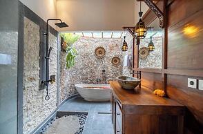 Green Sari Private Villa