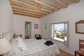 Baroness in Mykonos With 5 Bedrooms and 4 5 Bathrooms