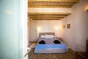 Baroness in Mykonos With 5 Bedrooms and 4 5 Bathrooms