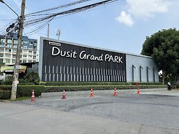 Dusit Grand Park by PSR