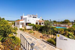 Casa Das Areias in Porches