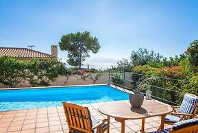 Villa Ionian Rose in Afrato