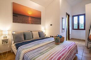 Sardinia Re - Villa Gialla