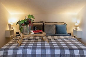 Sardinia Re - Villa Gialla