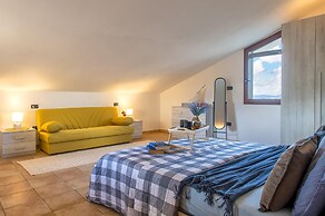 Sardinia Re - Villa Gialla