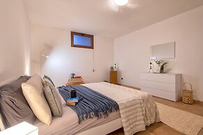 Sardinia Re - Villa Gialla