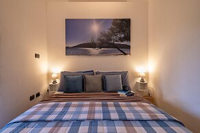 Sardinia Re - Villa Gialla